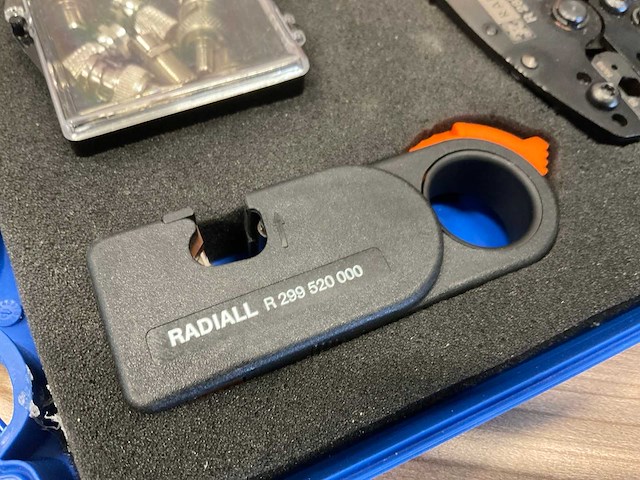 Nieaf-smitt / radiall meet- & testapparatuur - afbeelding 4 van  6