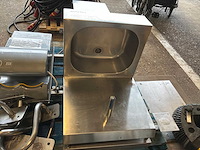 Nieros / dyson hygiënezuil / airblade - afbeelding 7 van  8