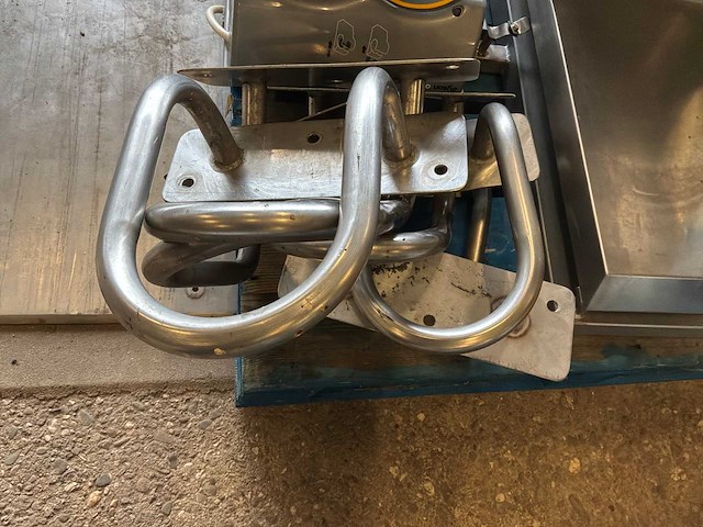 Nieros / dyson hygiënezuil / airblade - afbeelding 8 van  8