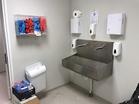 Nieros, rvs wasbak met wanddispensers - afbeelding 1 van  6