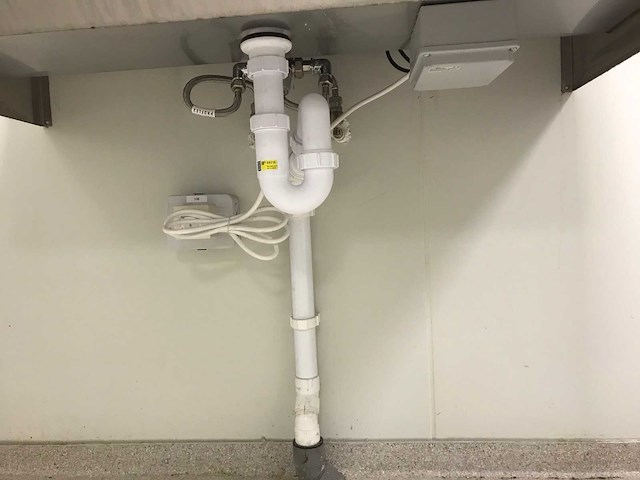 Nieros, rvs wasbak met wanddispensers - afbeelding 3 van  6