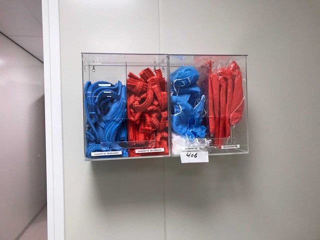 Nieros, rvs wasbak met wanddispensers - afbeelding 5 van  6