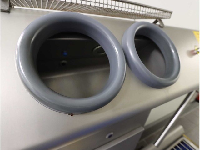 Nieros urk hygiënesluis - afbeelding 5 van  7