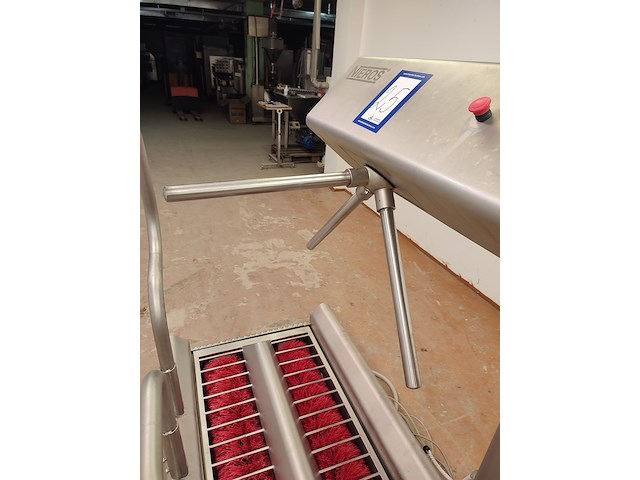 Nieros - afbeelding 14 van  15