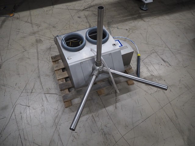 Nieros - afbeelding 2 van  9