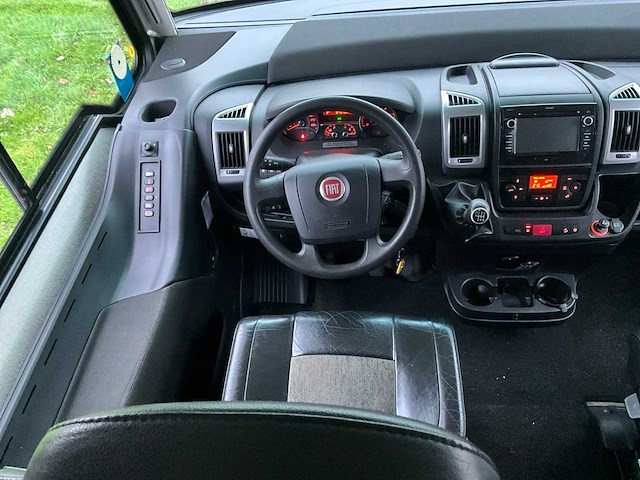 Niesmann-bischoff - arto 66f - camper - 2015 - afbeelding 11 van  43