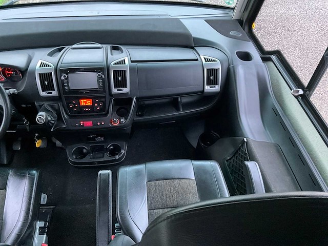 Niesmann-bischoff - arto 66f - camper - 2015 - afbeelding 13 van  43