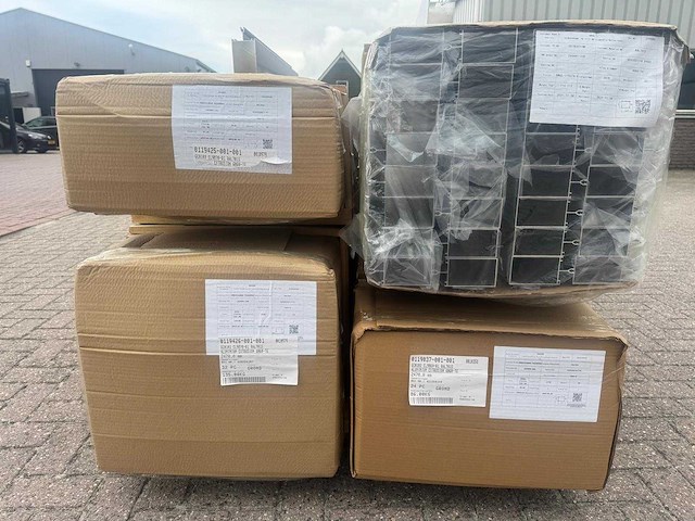 Nieuw: partij aluminium liggers antraciet (ral 7015) - 4 pallets (104-delig / ca. 400kg) - afbeelding 6 van  9