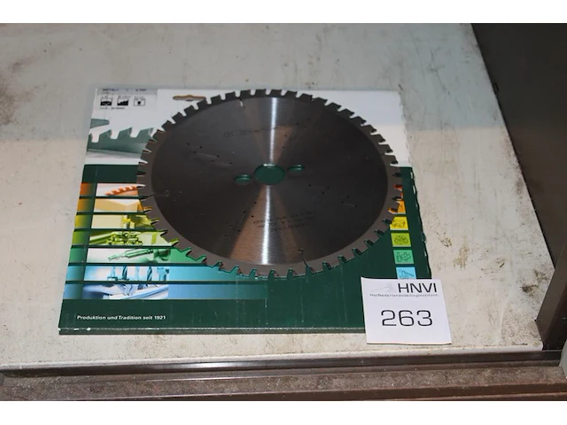 Nieuw zaagblad stehle maat 254 x 2,4 x 30 mm. - afbeelding 1 van  2
