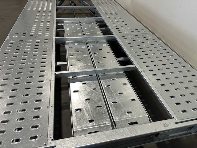 Nieuwe autoambulance met kenteken 96-wsg-9 - afbeelding 6 van  16