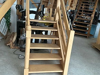 Nieuwe beuken 6 tredige trap overige houtbewerking - afbeelding 2 van  2