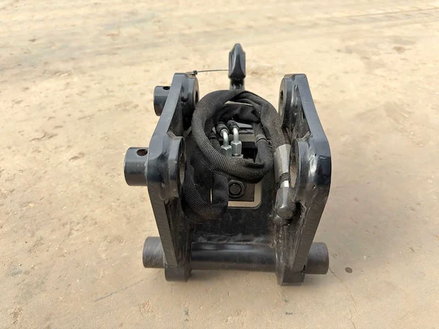 Nieuwe caterpillar 525-4596 hydraulische snelwissel cw05 – 2022 - afbeelding 5 van  9