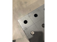 Nieuwe genitreerde gietijzeren lastafel/opspantafel - 2400x1200x20mm met maatvoering. - afbeelding 3 van  9