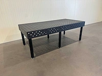 Nieuwe genitreerde gietijzeren lastafel/opspantafel - 2400x1200x20mm met maatvoering.