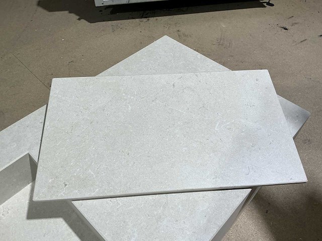 Nieuwe keramische wastafel 1200 x 500 mm met geïntegreerde wasbak - afbeelding 5 van  13