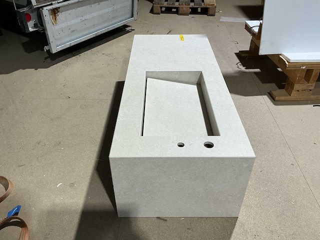 Nieuwe keramische wastafel 1200 x 500 mm met geïntegreerde wasbak - afbeelding 7 van  13