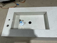 Nieuwe keramische wastafel 1200 x 500 mm met geïntegreerde wasbak - afbeelding 12 van  13