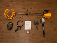 Nieuwe md 940 complete metaaldetector set + vele accessoires - afbeelding 1 van  13