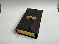 Nieuwe testament met gouden sluiting, 1884