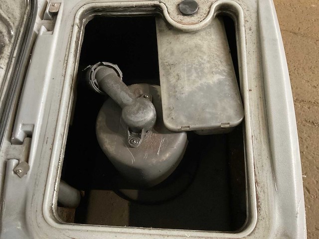 Nifisk ba 651 schoonmaakwagen - afbeelding 16 van  18