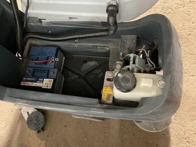 Nifisk ba 651 schoonmaakwagen - afbeelding 17 van  18