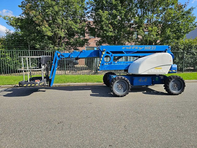 Niftylift - 2013 - hr21 d 4x4 20.8m werkhoogte - met hoogwerkerboek - 1612 uren - hoogwerker - afbeelding 9 van  19