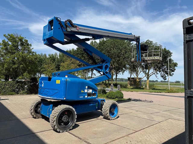 Niftylift - 2017 - hr28 hybrid 4x4 - knikarm hoogwerker - afbeelding 1 van  31