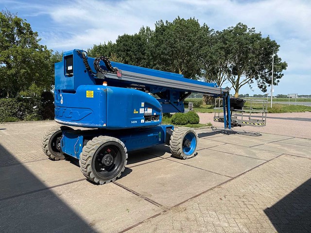 Niftylift - 2017 - hr28 hybrid 4x4 - knikarm hoogwerker - afbeelding 12 van  31