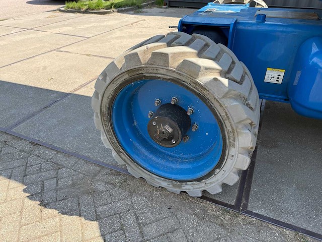 Niftylift - 2017 - hr28 hybrid 4x4 - knikarm hoogwerker - afbeelding 25 van  31