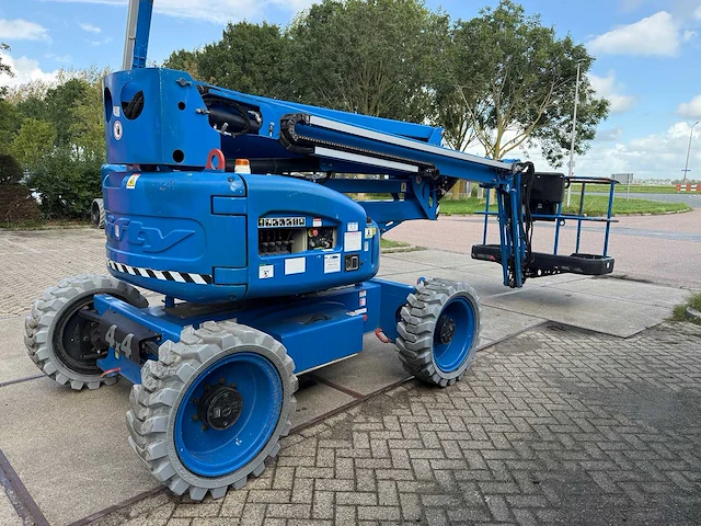 Niftylift - 216 - hr17 - knikarm hoogwerker4x4 hybride - afbeelding 32 van  34