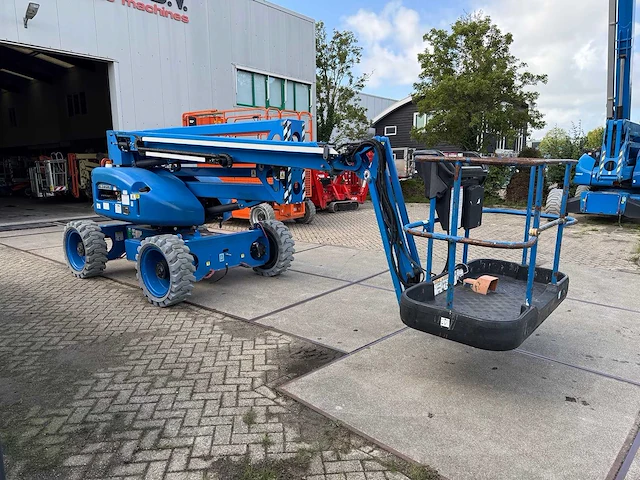 Niftylift - 216 - hr17 - knikarm hoogwerker4x4 hybride - afbeelding 33 van  34