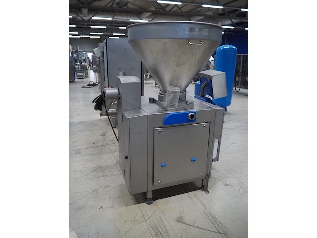 Nijal - afbeelding 9 van  14