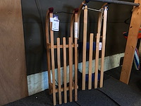 Nijdam houten slee (2x) - afbeelding 1 van  3