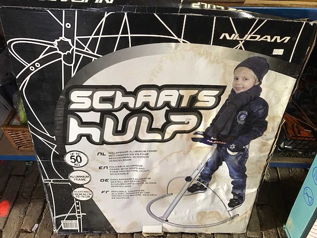 Nijdam houten slee en schaatshulp - afbeelding 3 van  3