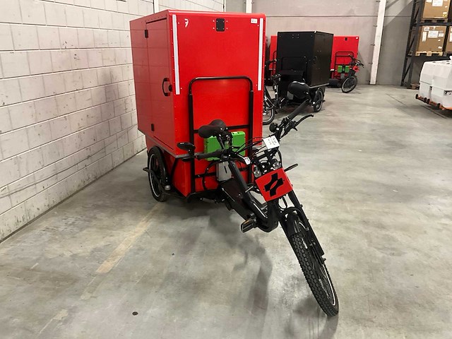 Nijland cargo cycling chariot elektrische transportfiets - afbeelding 12 van  15