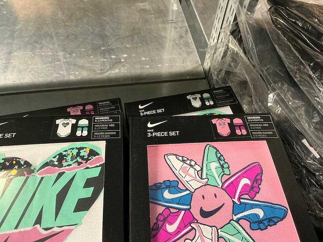 Nike baby sets (10x) - afbeelding 4 van  5
