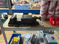 Nikken machineklem