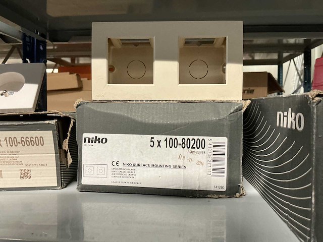 Niko diverse in- en opbouwdozen - afbeelding 1 van  1