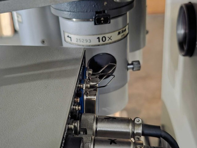 Nikon - 1987 - v-12 - profielprojector - afbeelding 10 van  20