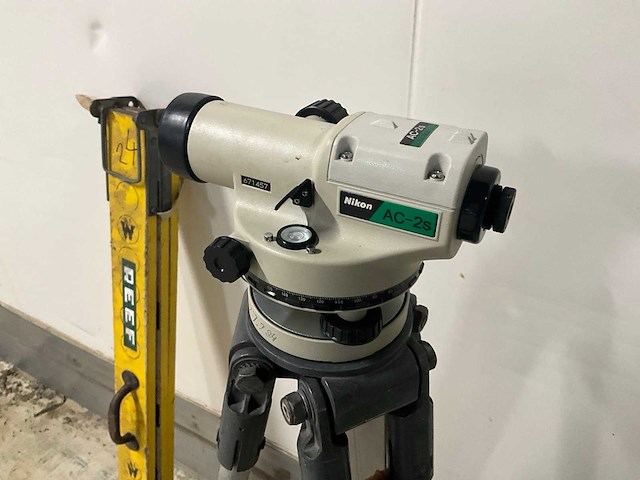 Nikon ac-2s waterpasinstrument / kijker met meetlat - afbeelding 5 van  11