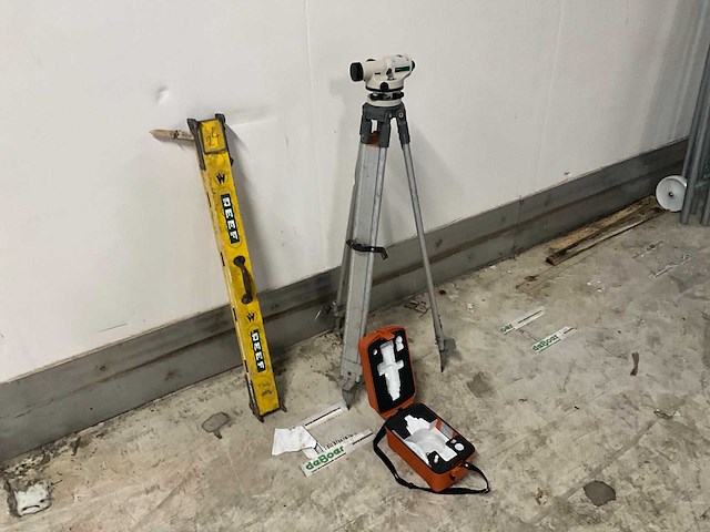 Nikon ac-2s waterpasinstrument / kijker met meetlat - afbeelding 11 van  11
