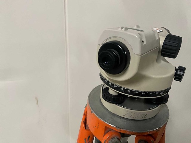 Nikon ac-2s waterpasinstrument / kijker - afbeelding 4 van  8