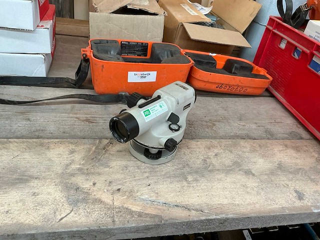 Nikon ap-5 waterpastoestel - afbeelding 1 van  3