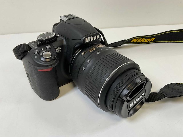 Nikon (d3100), digital camera - afbeelding 7 van  12