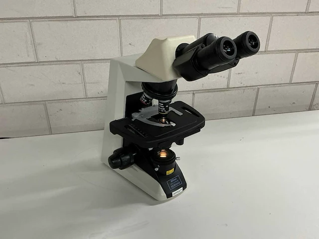 Nikon eclipse e200mv rs microscope - afbeelding 1 van  12