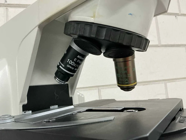 Nikon eclipse e400 microscope - afbeelding 10 van  13