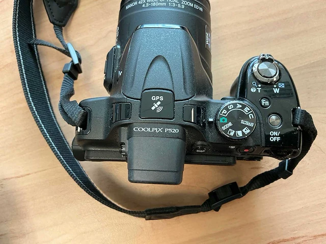 Nikon fotocamera (2x) - afbeelding 4 van  5