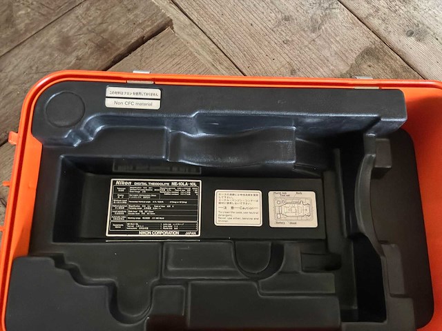 Nikon ne-10l theodolite - afbeelding 6 van  8