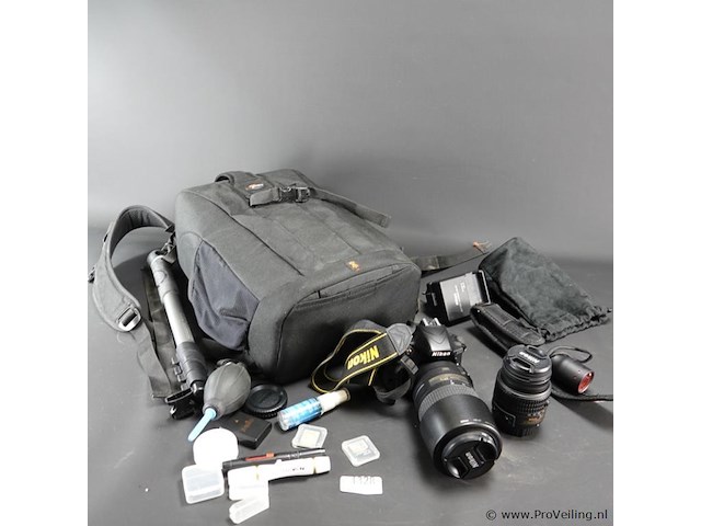 Nikon reflex d3300 camera in tas en met divers toebehoren - afbeelding 1 van  5