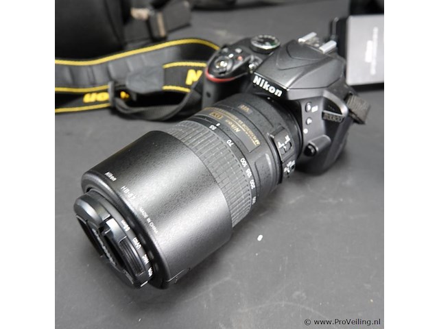 Nikon reflex d3300 camera in tas en met divers toebehoren - afbeelding 2 van  5